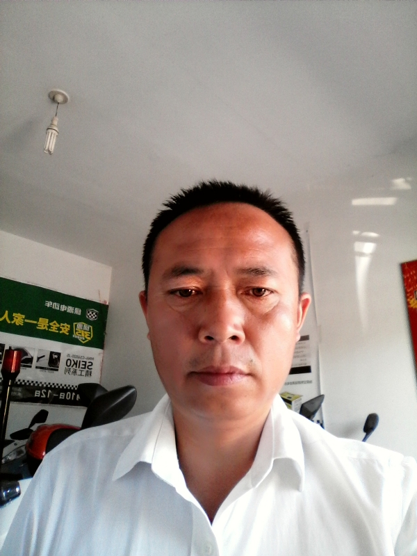 左手的第一张照片--常德相亲服务中心