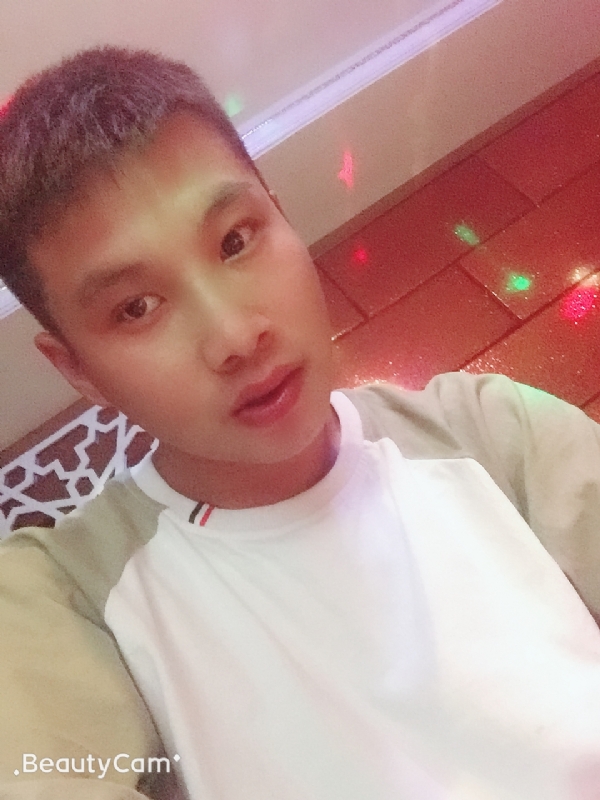 阿锋的第一张照片--常德相亲服务中心