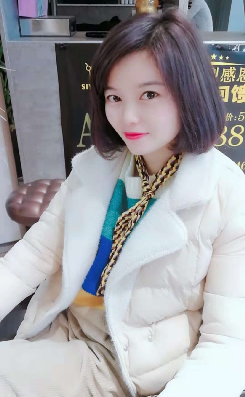 认真的雪的第一张照片--常德相亲服务中心