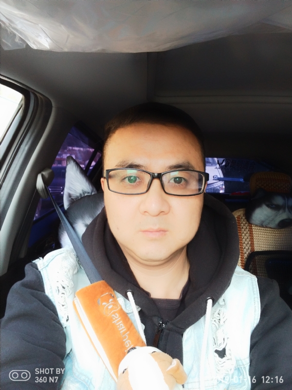 香烟最懂男人心的第一张照片--常德相亲服务中心