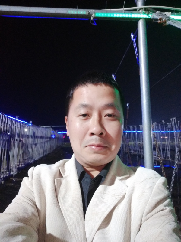 阿峰的第一张照片--常德相亲服务中心