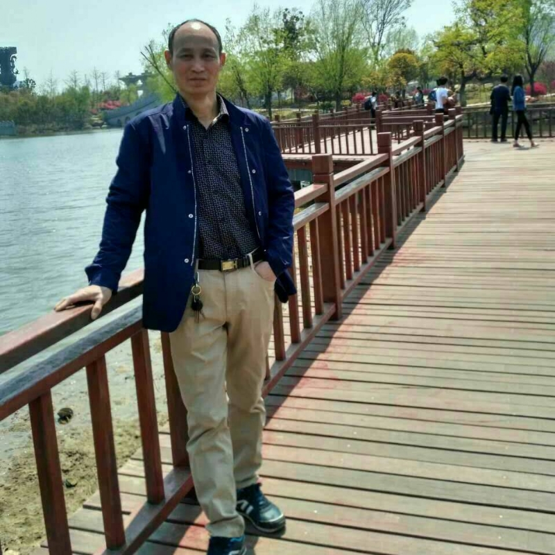 大随帅哥的第一张照片--常德相亲服务中心