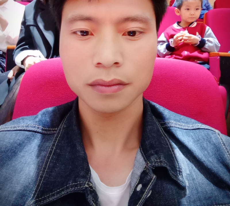奋斗青年的第一张照片--常德相亲服务中心