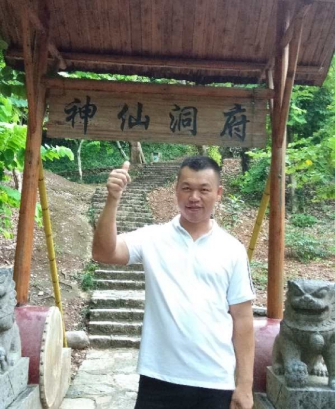 强仔的第一张照片--常德相亲服务中心
