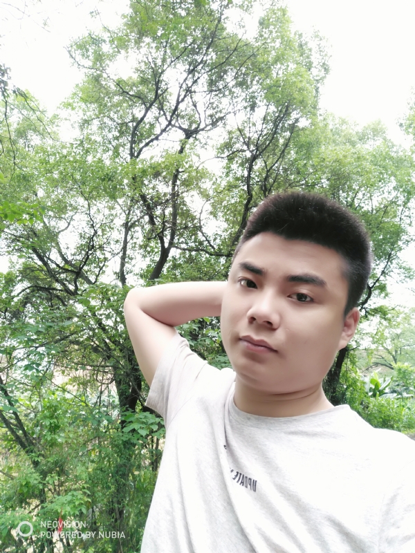 黄帅哥的第一张照片--常德相亲服务中心