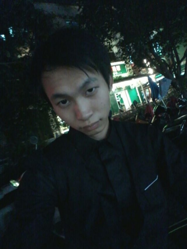 瞬间回眸的第一张照片--常德相亲服务中心