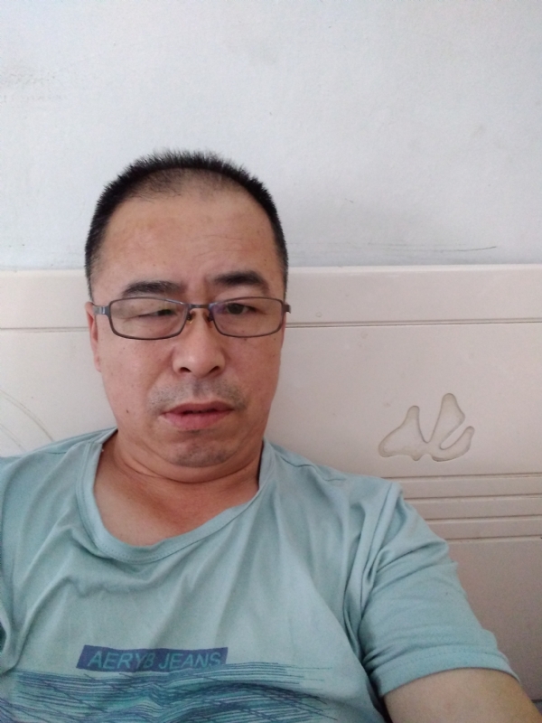 大叔的第一张照片--常德相亲服务中心