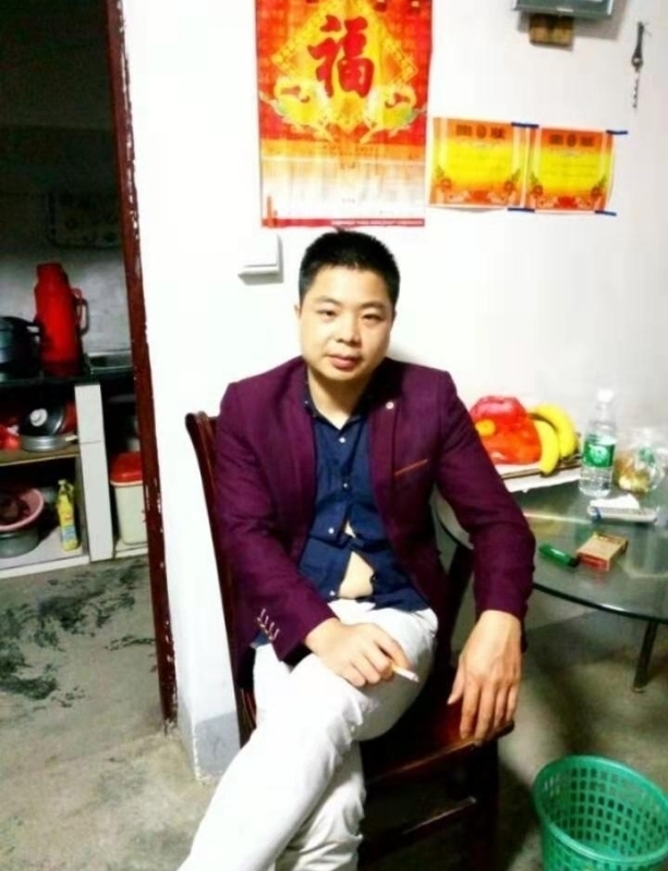 蓝色的微笑的第一张照片--常德相亲服务中心