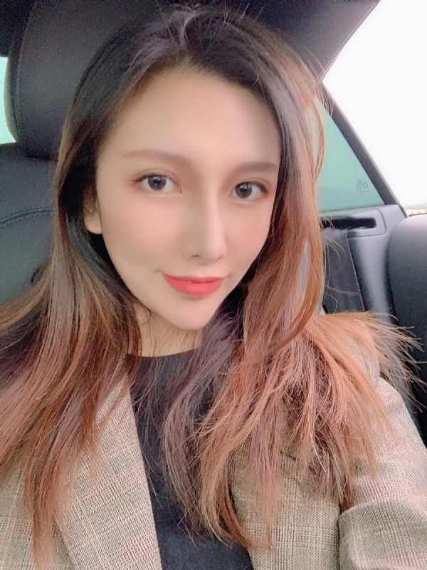 李岚Lancy的第一张照片--常德相亲服务中心