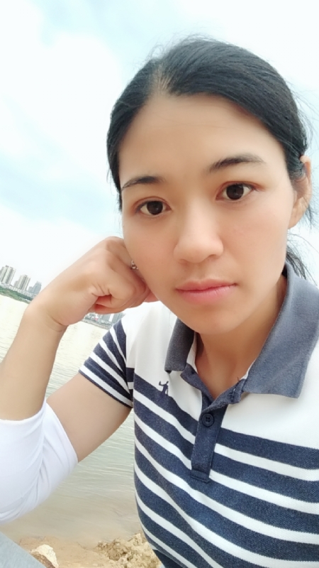 梅子的第一张照片--常德相亲服务中心