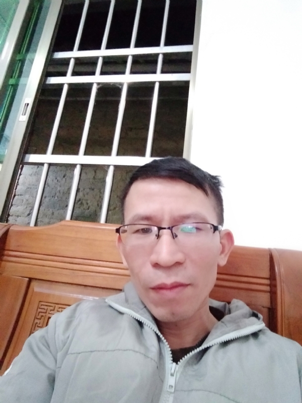 奋斗的第一张照片--常德相亲服务中心