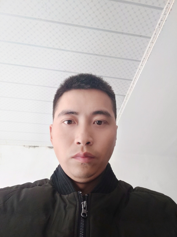 远望星空的第一张照片--常德相亲服务中心