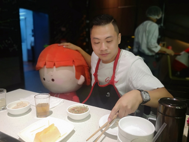 逆行的第一张照片--常德相亲服务中心