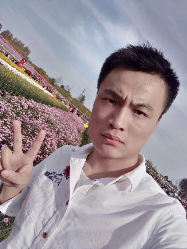 心碎无痕的第二张照片--常德相亲服务中心