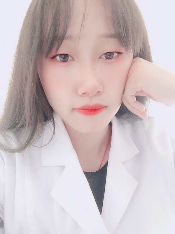 白婚纱的第一张照片--常德相亲服务中心