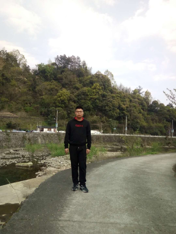 等着上钩的鱼的第一张照片--常德相亲服务中心