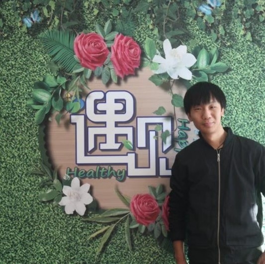 影视人~混爷张的第二张照片--常德相亲服务中心