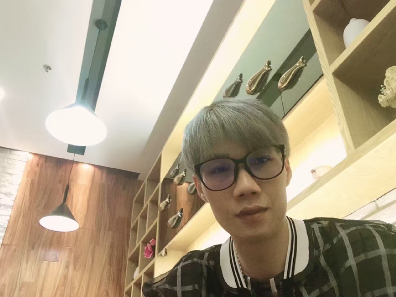 黄峰的第二张照片--常德相亲服务中心