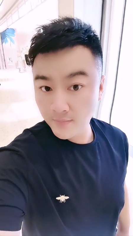 微风徐徐的第一张照片--常德相亲服务中心