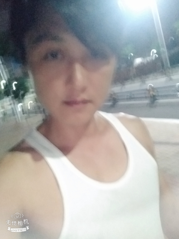 弟弟的第一张照片--常德相亲服务中心