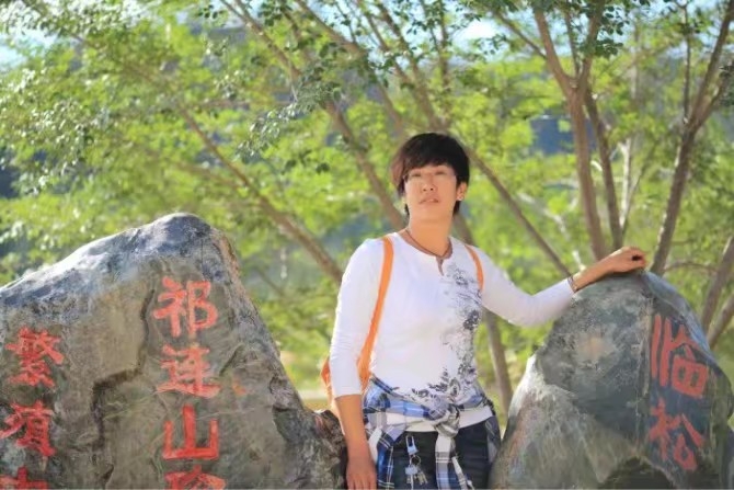弱水河边青春草的第一张照片--常德相亲服务中心