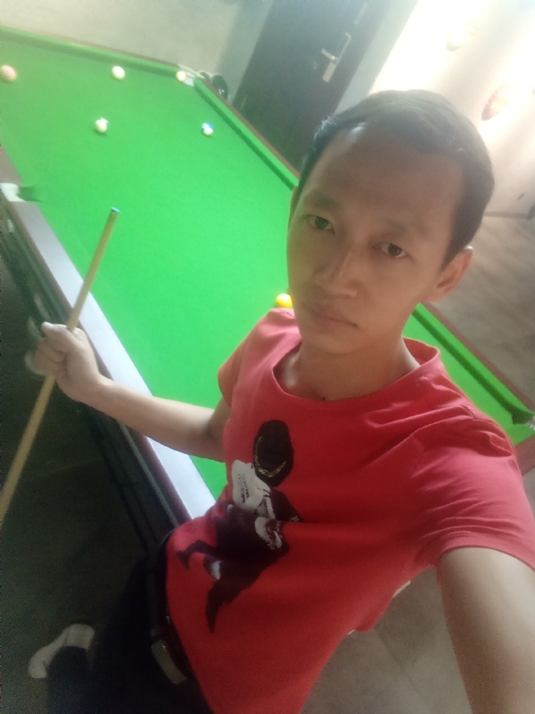 耳机分你一半的第一张照片--常德相亲服务中心