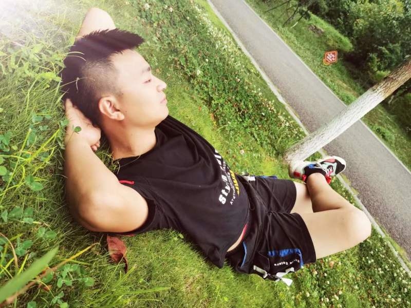 危笑的第一张照片--常德相亲服务中心