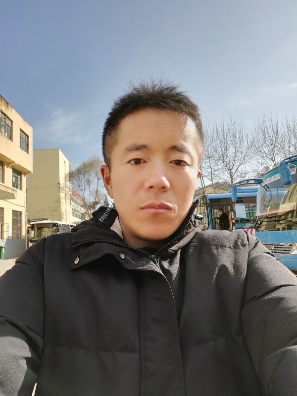 孤独的云的第一张照片--常德相亲服务中心