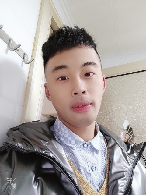 幼稚鬼的第一张照片--常德相亲服务中心