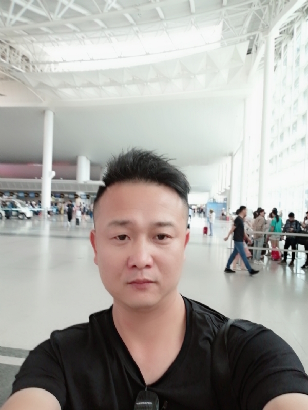 一叶知秋的第一张照片--常德相亲服务中心