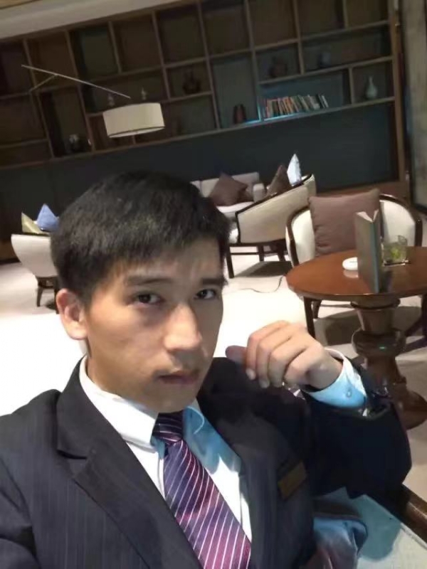 一条孤独的鱼的第二张照片--常德相亲服务中心