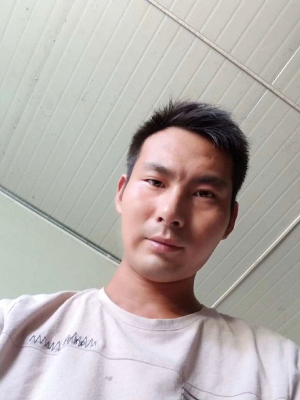 快乐肥宅水的第一张照片--常德相亲服务中心