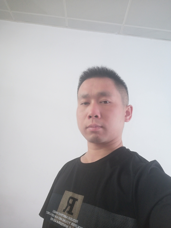 孤独的狼的第一张照片--常德相亲服务中心