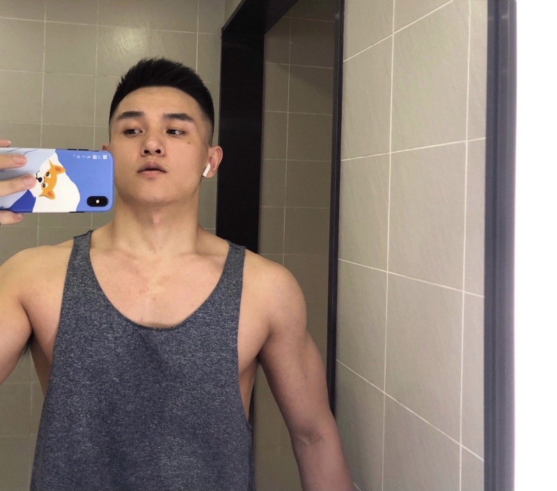 李文亮的第一张照片--常德相亲服务中心