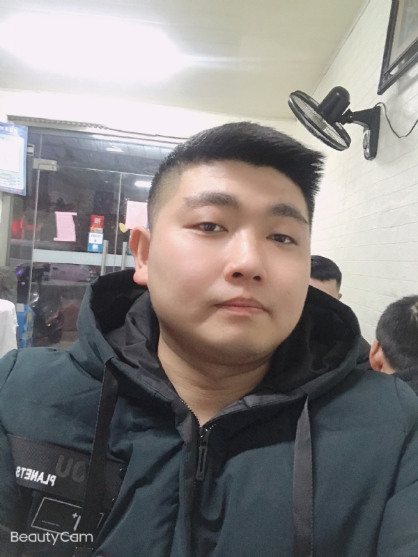 回忆是个小孩的第一张照片--常德相亲服务中心