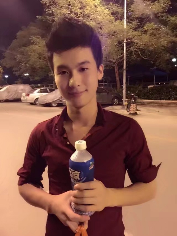 皮特王的第三张照片--常德相亲服务中心