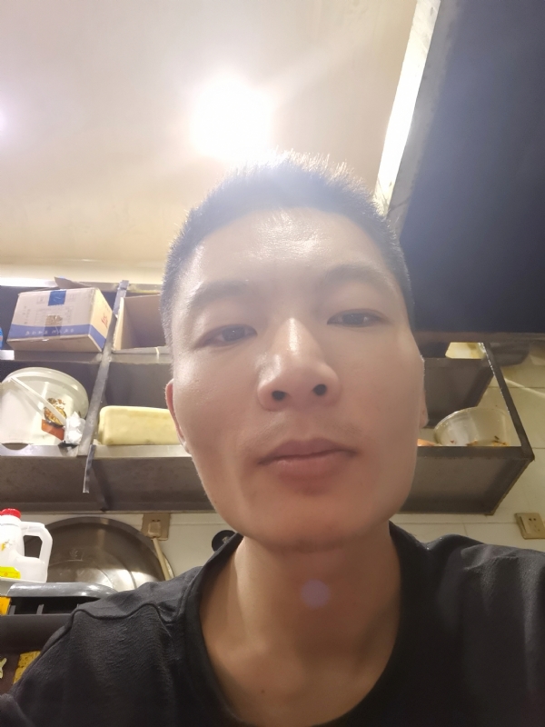 邹先生的第一张照片--常德相亲服务中心