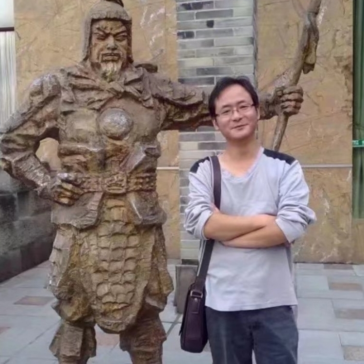 孤狼的第三张照片--常德相亲服务中心