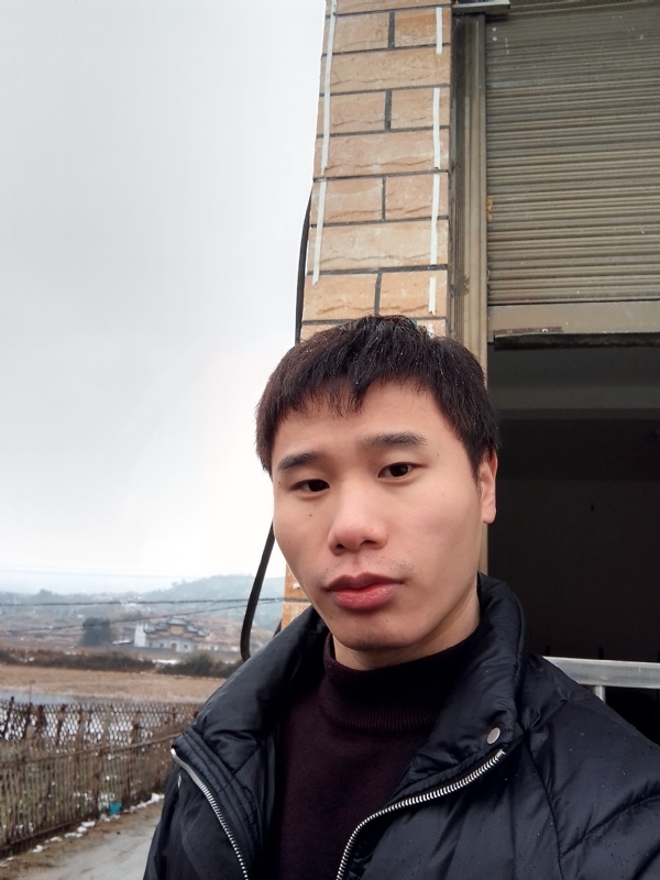 银色的羽翼的第一张照片--常德相亲服务中心