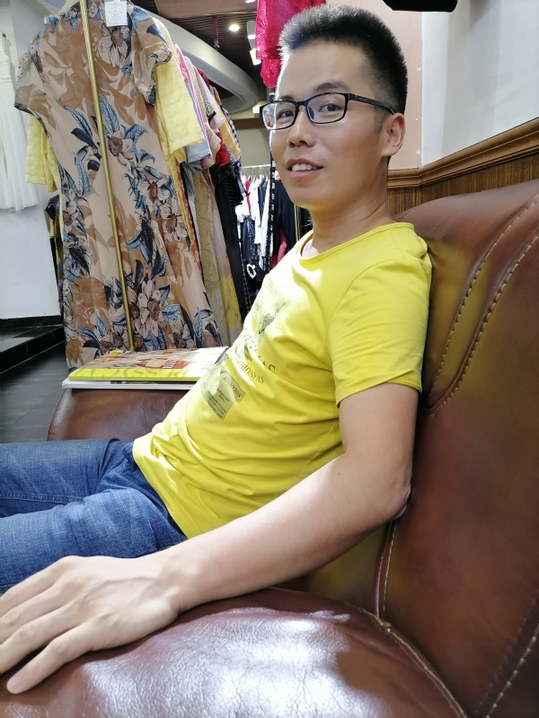 汪顺鹏的第一张照片--常德相亲服务中心