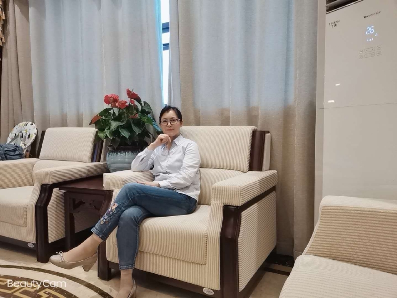 秋水伊人的第一张照片--常德相亲服务中心