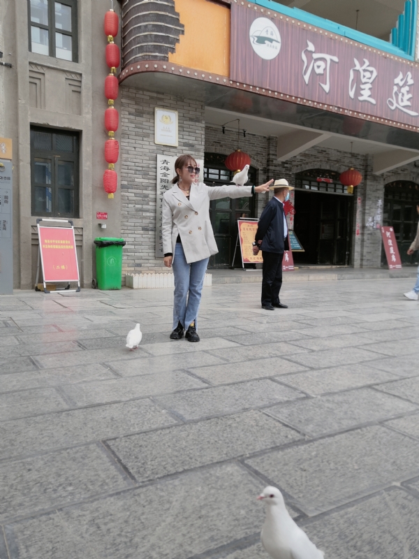 艳艳的第一张照片--常德相亲服务中心