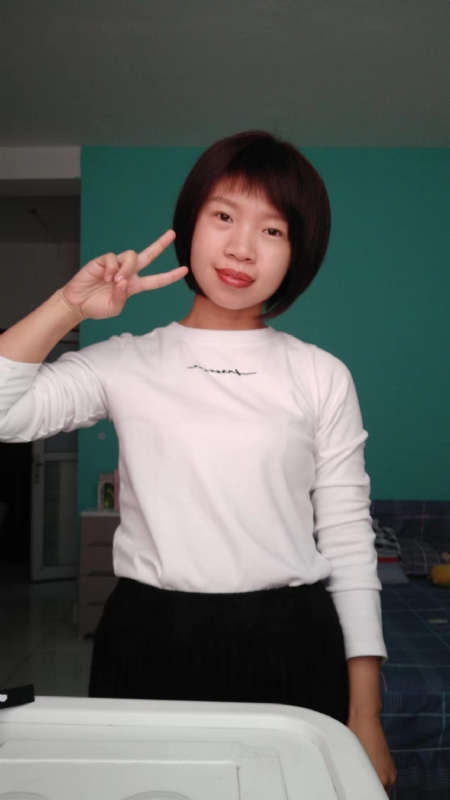 向日葵的第一张照片--常德相亲服务中心