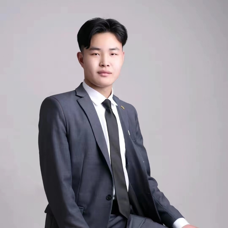 孤独的狼的第一张照片--常德相亲服务中心