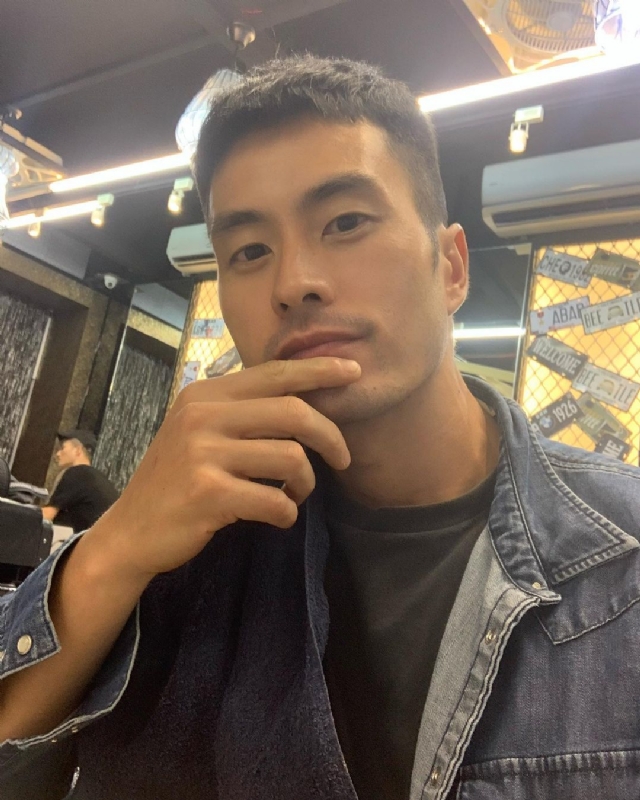 伟业强哥的第一张照片--常德相亲服务中心