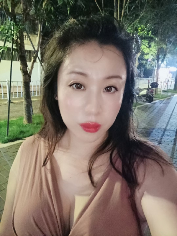 叶子青青的第一张照片--常德相亲服务中心
