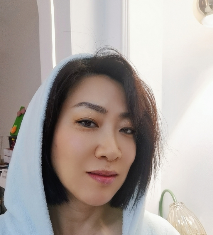 火玫瑰的第一张照片--常德相亲服务中心