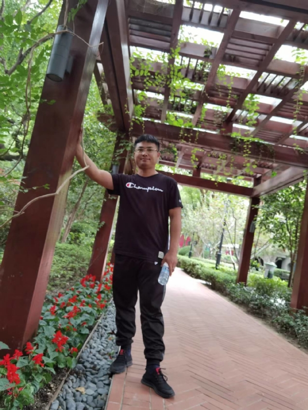 会飞的鱼的第一张照片--常德相亲服务中心