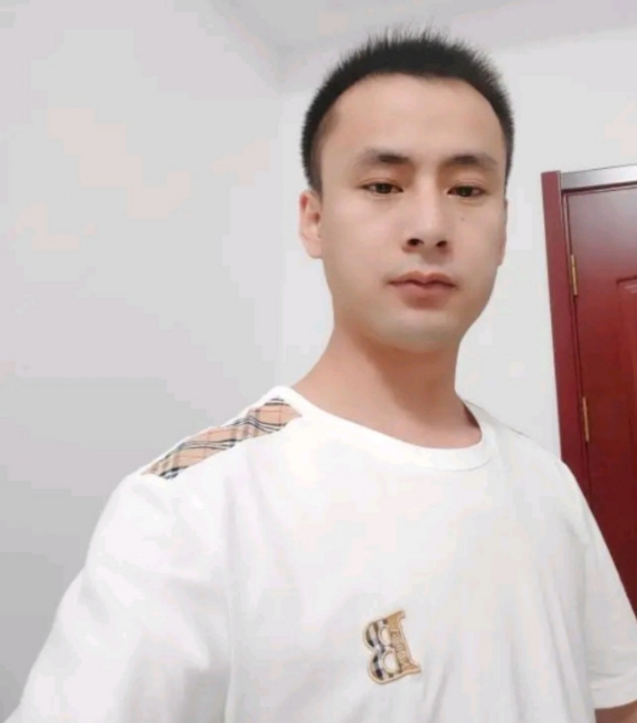 海阔天空的第一张照片--常德相亲服务中心