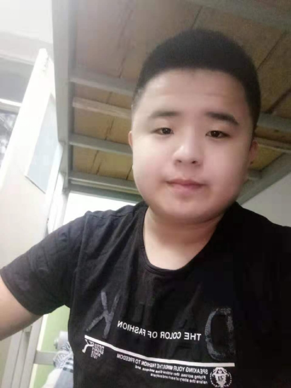 打小就爱淘气的第一张照片--常德相亲服务中心